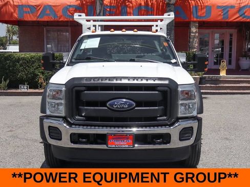 Used 2016 Ford F550 2WD Regular Cab Super Duty image 3