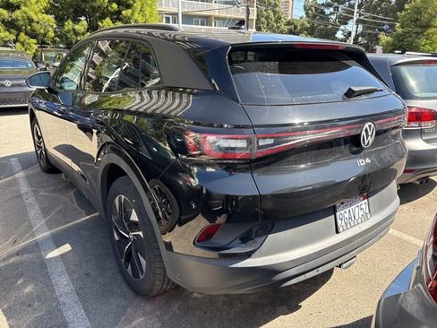 Used 2022 Volkswagen ID.4 Pro image 5