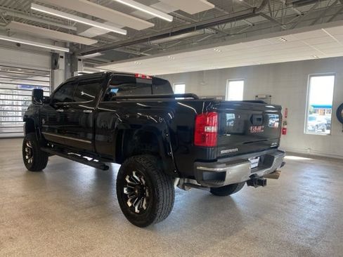 Certified 2018 GMC Sierra 2500 SLT w/ Duramax Plus Package AWD/4WD image 8