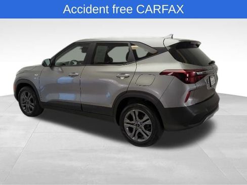 Used 2023 Kia Seltos LX image 4