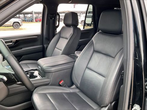 Certified 2025 Chevrolet Tahoe Z71 image 8