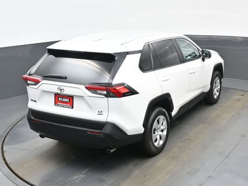 Used 2024 Toyota RAV4 LE image 38