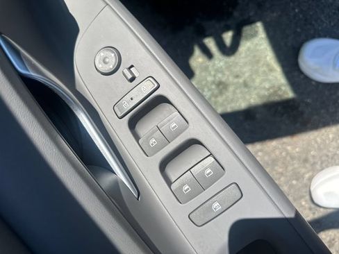 Used 2026 Hyundai Elantra Sport FWD image 26