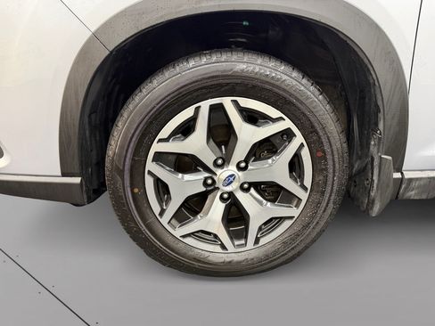 Certified 2023 Subaru Forester Premium AWD/4WD image 14