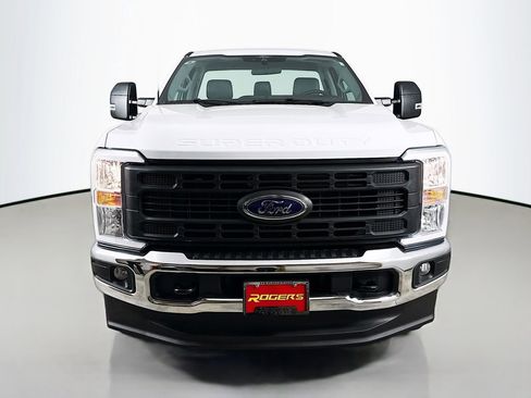 Used 2024 Ford F250 XL w/ XL Chrome Package AWD/4WD image 2