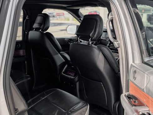 Used 2024 Lincoln Navigator L 4WD image 16