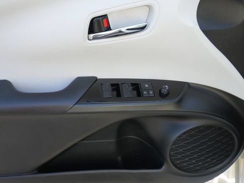 Used 2020 Toyota Prius Prime XLE FWD image 21