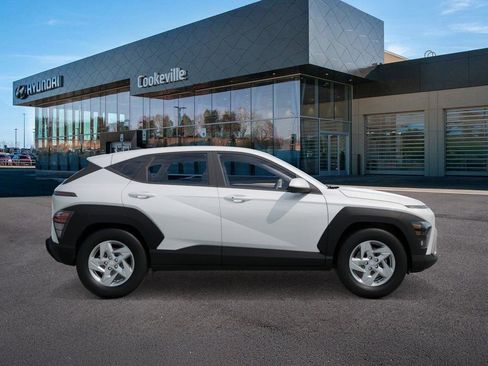 New 2026 Hyundai Kona SE image 7