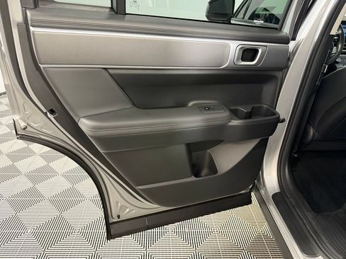 Used 2025 Hyundai Santa Fe SEL FWD image 28