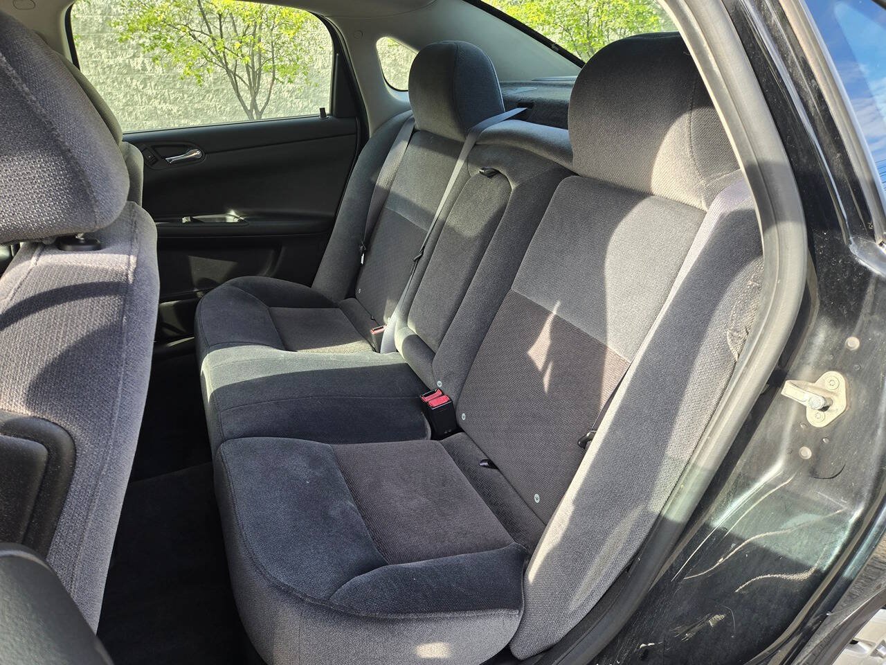 Used 2012 Chevrolet Impala LT w/ LT Sunroof Package FWD image 11