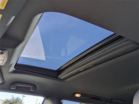 Used 2024 Nissan Armada SL w/ Midnight Edition Package image 22