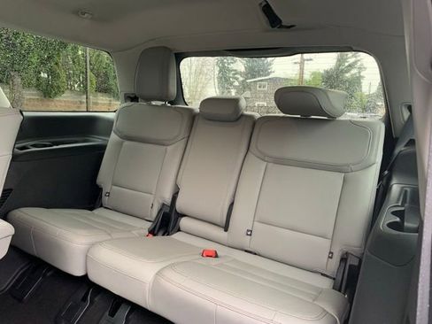 Certified 2025 Ford Expedition Active AWD/4WD image 20
