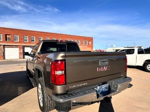 Used 2015 GMC Sierra 1500 SLT w/ SLT Crew Cab Value Package AWD/4WD image 10