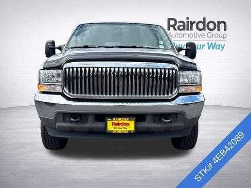 Used 2004 Ford Excursion XLT AWD/4WD image 2