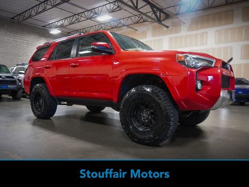 Used 2016 Toyota 4Runner Trail Premium AWD/4WD image 1