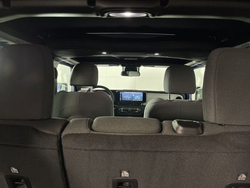 Used 2024 Jeep Wrangler Sport S image 14