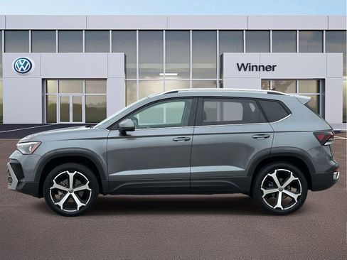 Used 2025 Volkswagen Taos SEL AWD/4WD image 2
