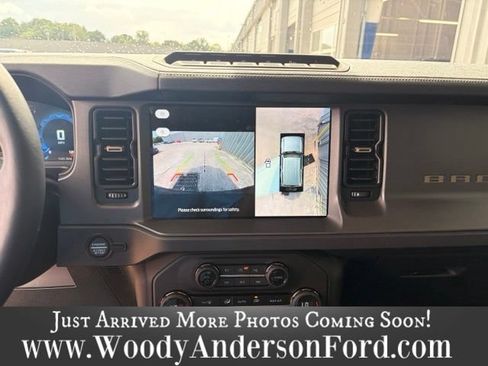 Used 2025 Ford Bronco Badlands AWD/4WD image 12