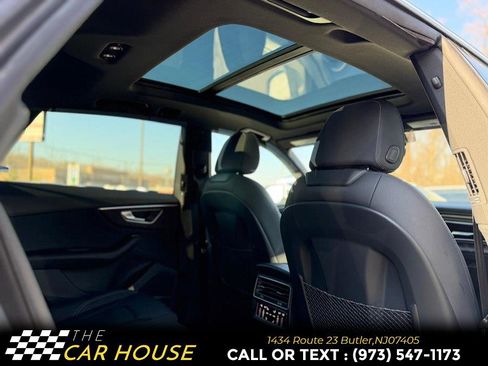 Used 2021 Audi Q8 Premium Plus w/ Premium Plus Package image 22