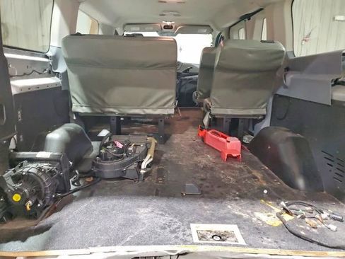 Used 2019 Ford Transit 150 XL image 10