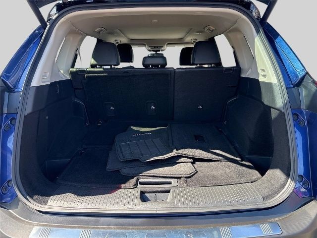 Used 2023 Nissan Rogue SL AWD/4WD image 22