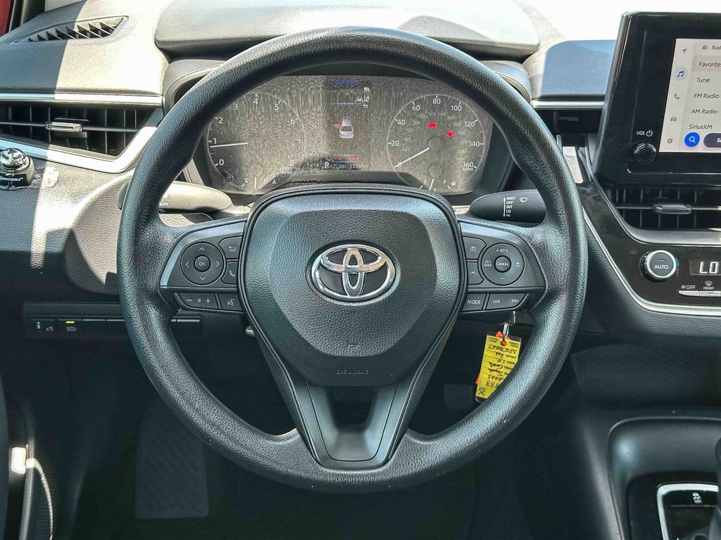 Used 2025 Toyota Corolla LE FWD image 24