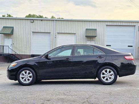 Used 2008 Toyota Camry XLE FWD image 4