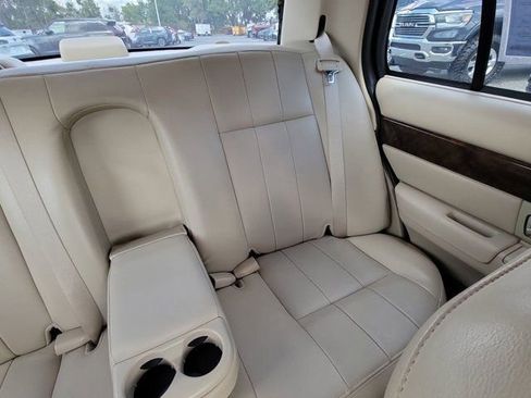 Used 2010 Mercury Grand Marquis LS RWD image 6