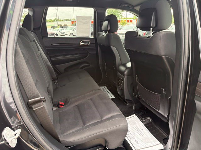 Used 2014 Jeep Grand Cherokee Laredo w/ 18" Wheel & 8.4" Radio Group AWD/4WD image 18