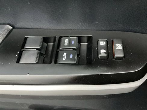 Used 2019 Toyota Tundra Limited image 36