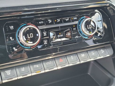 New 2026 GMC Sierra 2500 AT4X AWD/4WD image 16