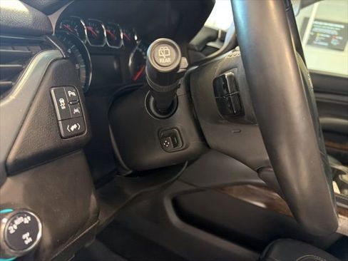 Used 2018 Chevrolet Tahoe LT image 25