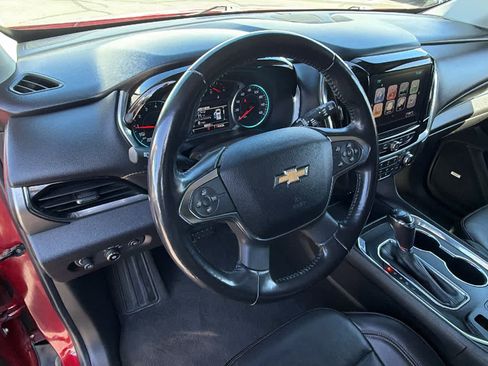 Used 2019 Chevrolet Traverse RS FWD image 10