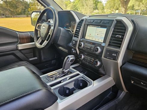 Used 2017 Ford F150 Lariat w/ Equipment Group 502A Luxury image 32