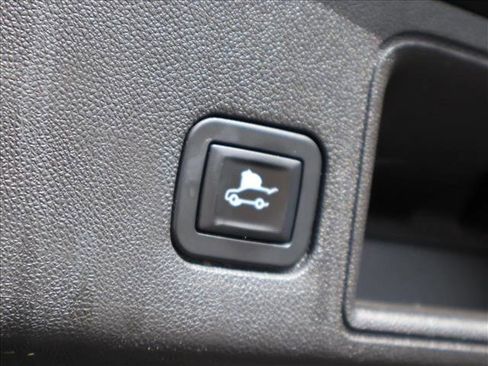 Used 2018 GMC Terrain SLT w/ Preferred Package AWD/4WD image 7