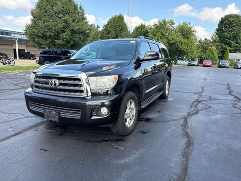 Used 2014 Toyota Sequoia SR5 w/ Premium Package AWD/4WD image 3