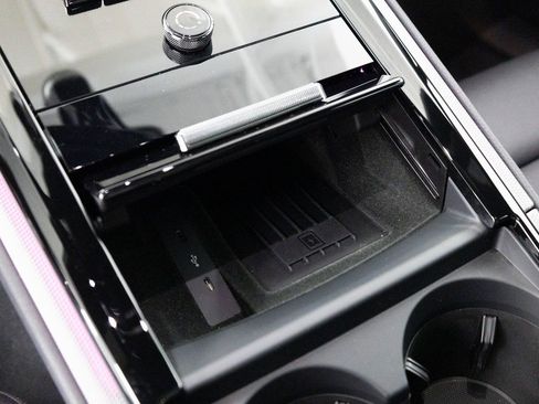 New 2025 Porsche Panamera 4 image 15