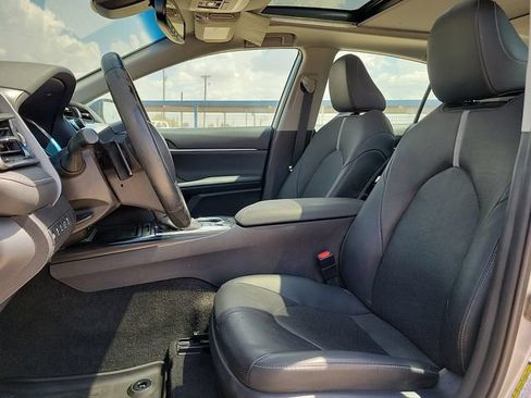 Used 2020 Toyota Camry XSE w/ Driver Assist Package FWD image 12