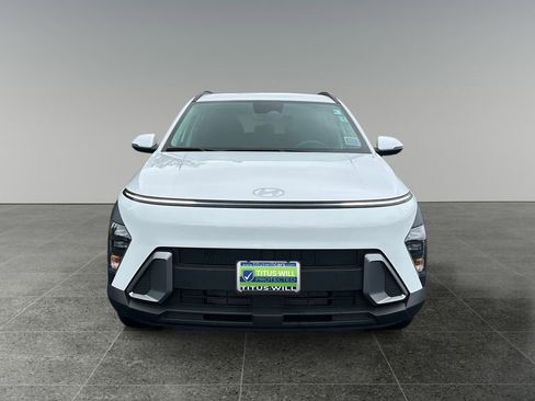 Used 2025 Hyundai Kona SEL FWD image 2