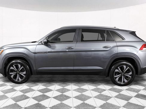 Used 2024 Volkswagen Atlas Cross Sport SE FWD image 19