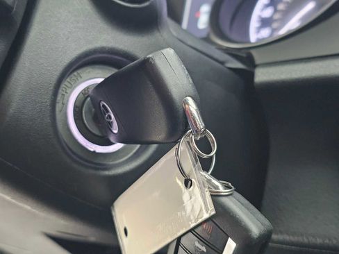 Used 2024 Toyota Camry SE image 29