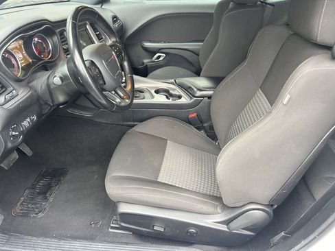 Used 2023 Dodge Challenger GT image 9