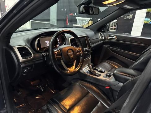 Used 2016 Jeep Grand Cherokee Limited w/ Luxury Group II AWD/4WD image 11