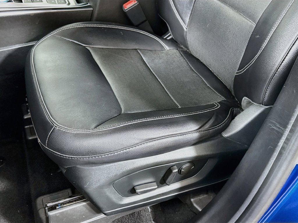 Used 2021 Ford Explorer Limited w/ Equipment Group 301A RWD image 24