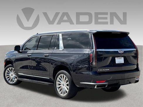 Used 2024 Cadillac Escalade ESV Premium Luxury RWD image 27
