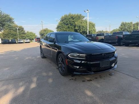 Used 2022 Dodge Charger SXT w/ Plus Group RWD image 1