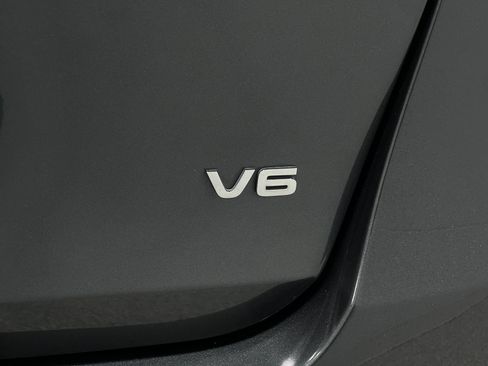 Used 2020 Kia Sorento S FWD image 40