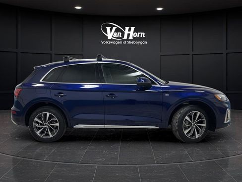 Used 2022 Audi Q5 2.0T Premium Plus w/ Premium Plus Package image 2