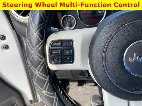 Used 2015 Jeep Wrangler Unlimited Rubicon AWD/4WD image 20
