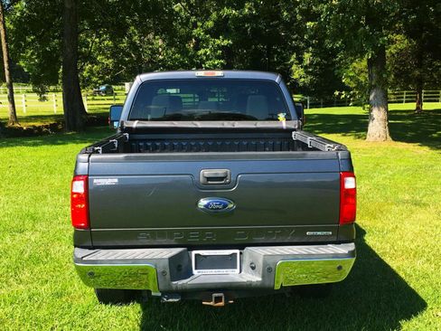Used 2016 Ford F250 XLT w/ XLT Value Package AWD/4WD image 4